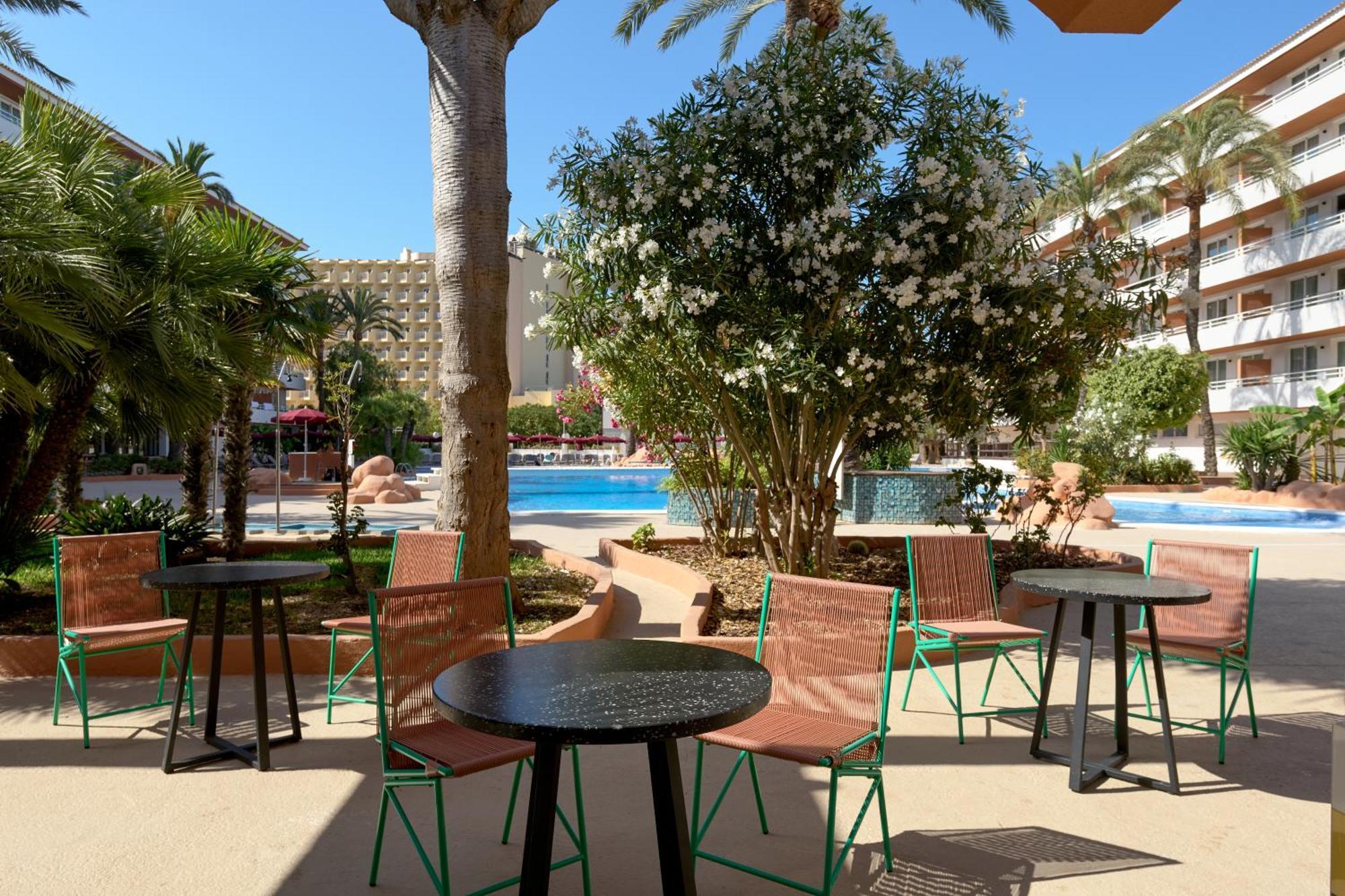 Tent Calvia Beach มากาลุฟ ภายนอก รูปภาพ